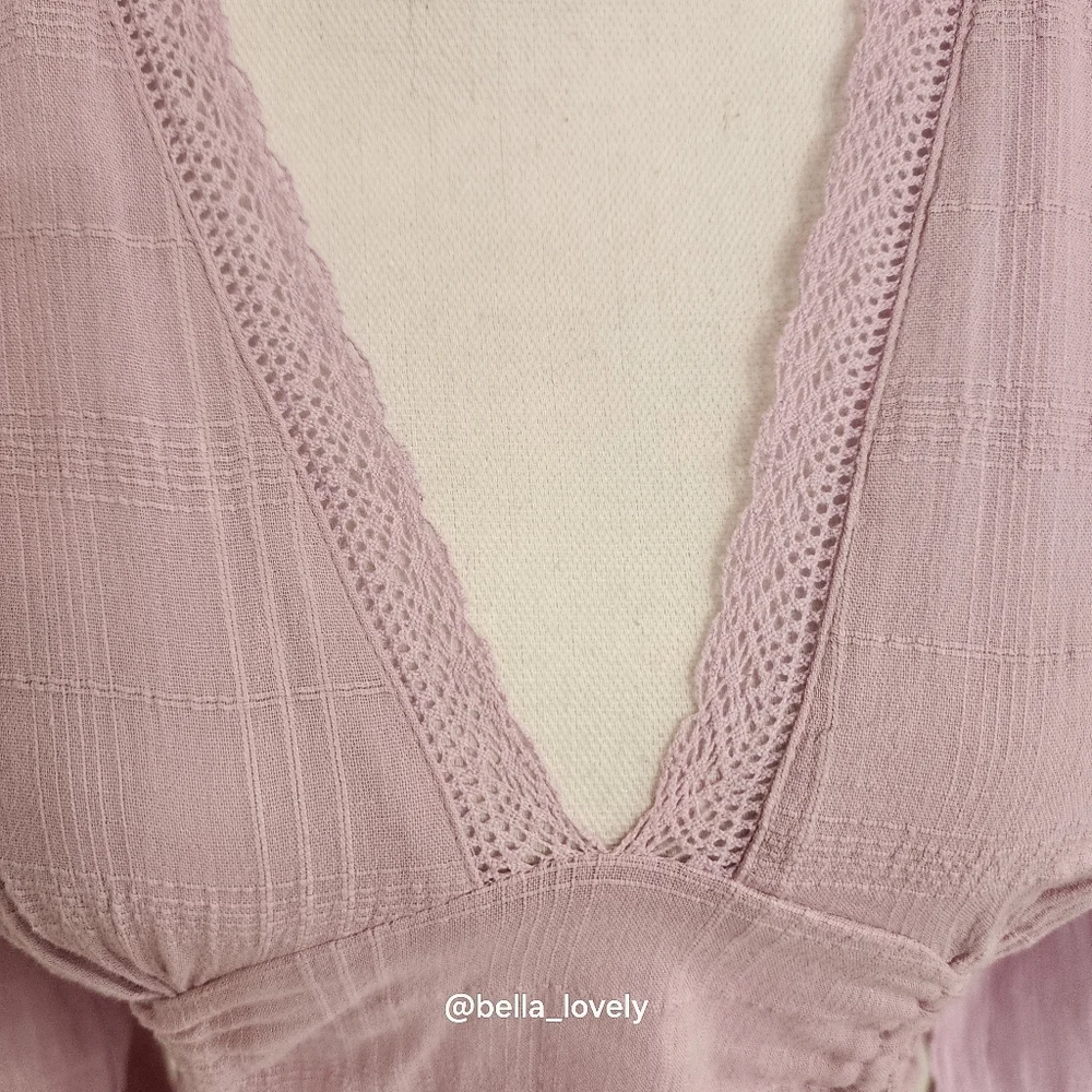 Aeropostale Lavender Ruched V-Neck Blouse Long Puffy Sleeves